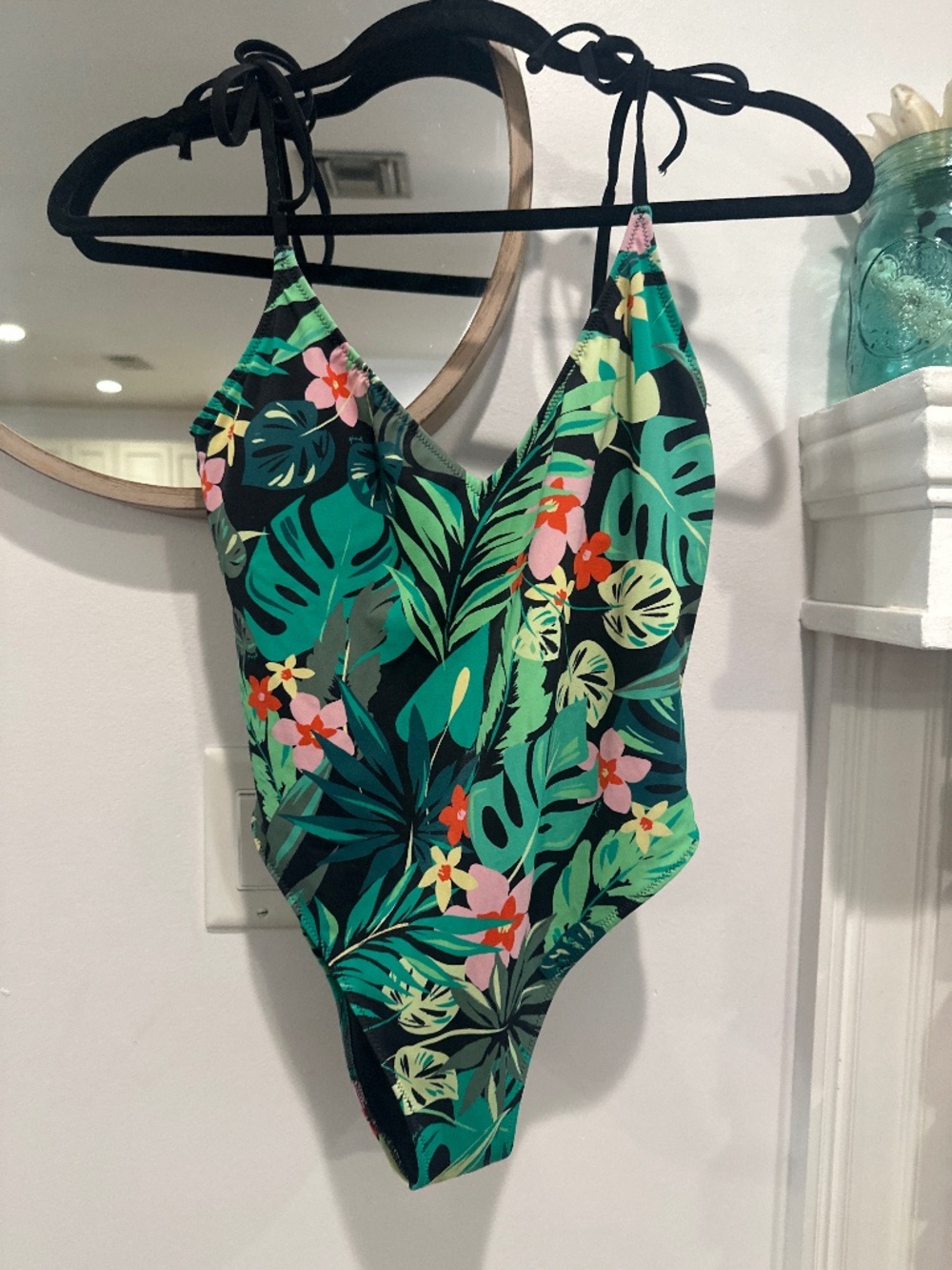 PINK Victoria’s Secret Tropical Floral One Piece Swimsuit | Size Small
